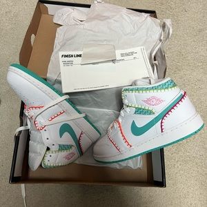 🔥🔥Air JORDAN mid 1 SE BRAND NEW